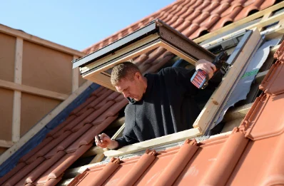 Pose de fenêtres de toit Velux à Lépaud